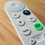 📱✨ ¡Descubre cómo configurar los botones del mando de Chromecast! 📺🔌